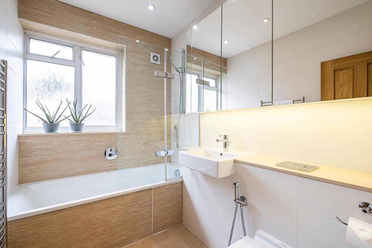 The Porchester Gardens - Modern & Bright 4Bdr With Garden And Parking ลอนดอน ภายนอก รูปภาพ