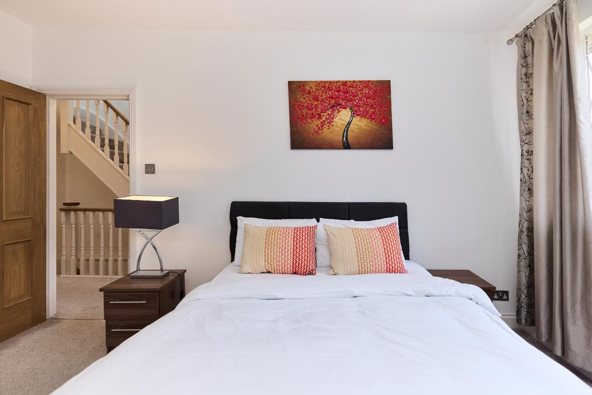 The Porchester Gardens - Modern & Bright 4Bdr With Garden And Parking ลอนดอน ภายนอก รูปภาพ