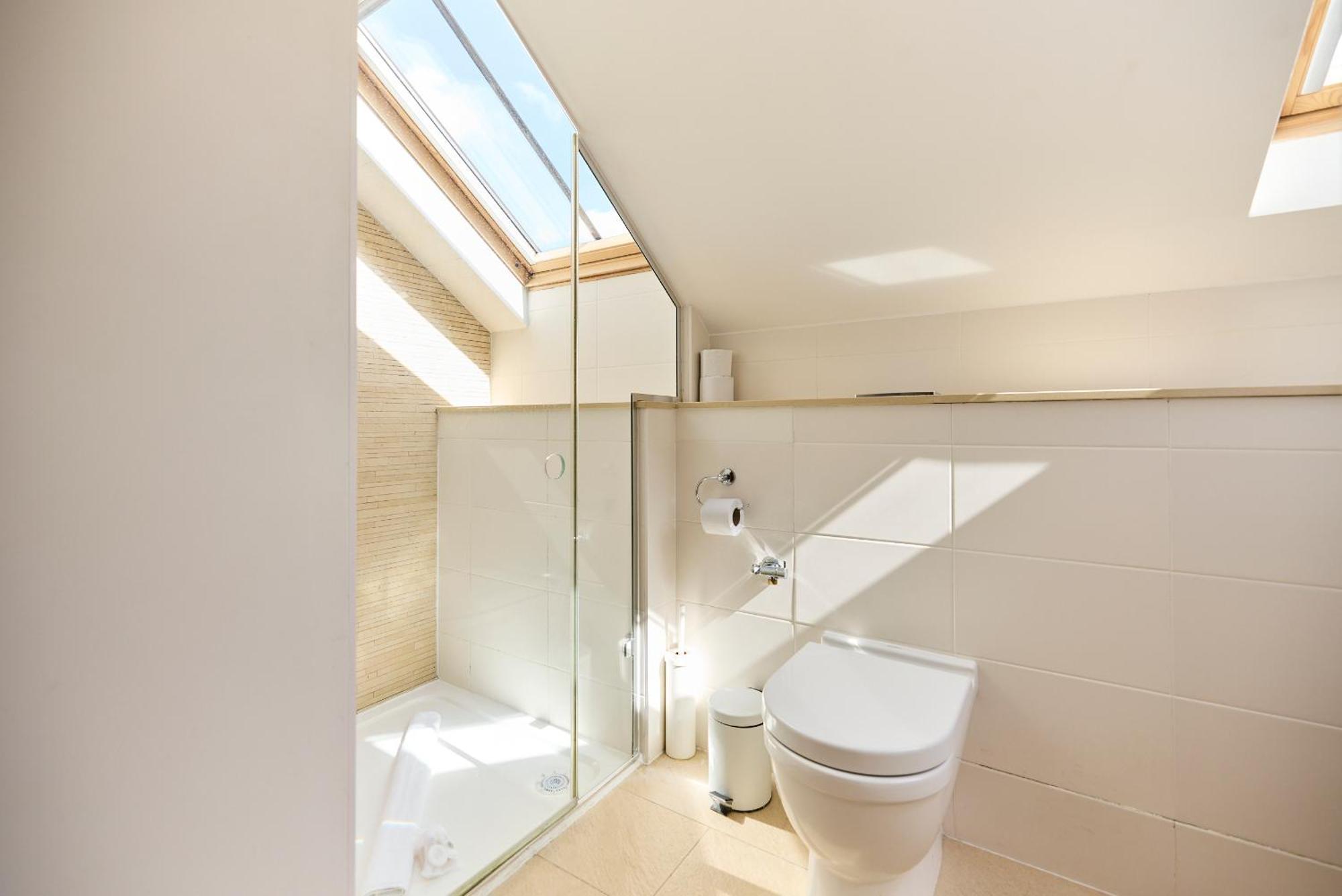 The Porchester Gardens - Modern & Bright 4Bdr With Garden And Parking ลอนดอน ภายนอก รูปภาพ